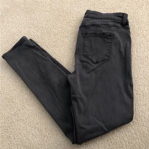 G By Giuliana Faded Black Comfort Pull Up Jeans - Womens Large